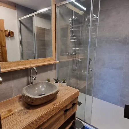 Arcs 1950 Luxe Type 5 A 7 Personnes Vue Imprenable Sur Le Montblanc Skis Aux Pieds