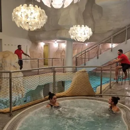 Arcs 1950 Luxe Type 5 A 7 Personnes Vue Imprenable Sur Le Montblanc Skis Aux Pieds *